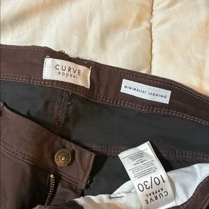 Curve Appeal Minimalist Jegging - Dark Brown